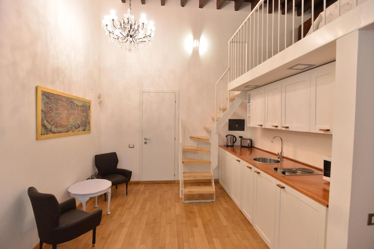 Izzhome City Center Cozy Кальяри Экстерьер фото