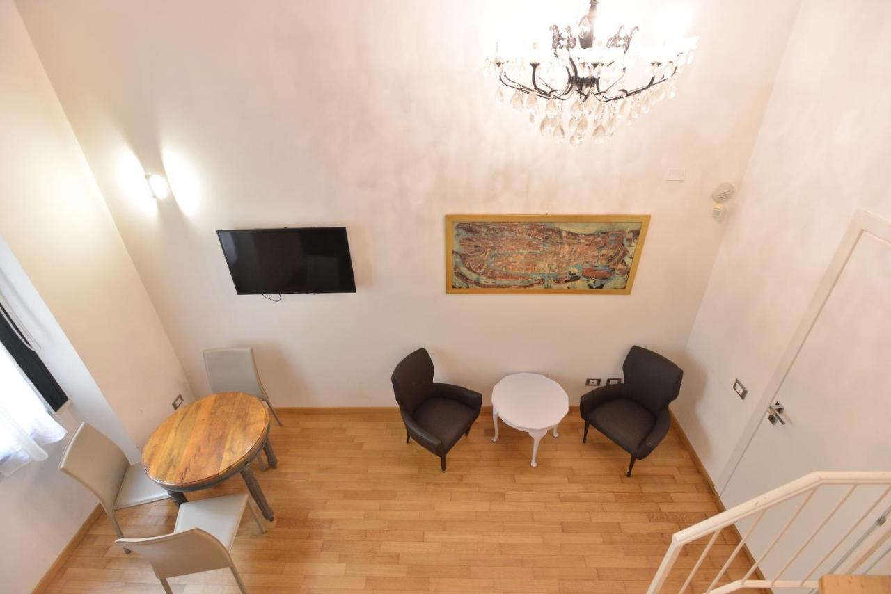 Izzhome City Center Cozy Кальяри Экстерьер фото